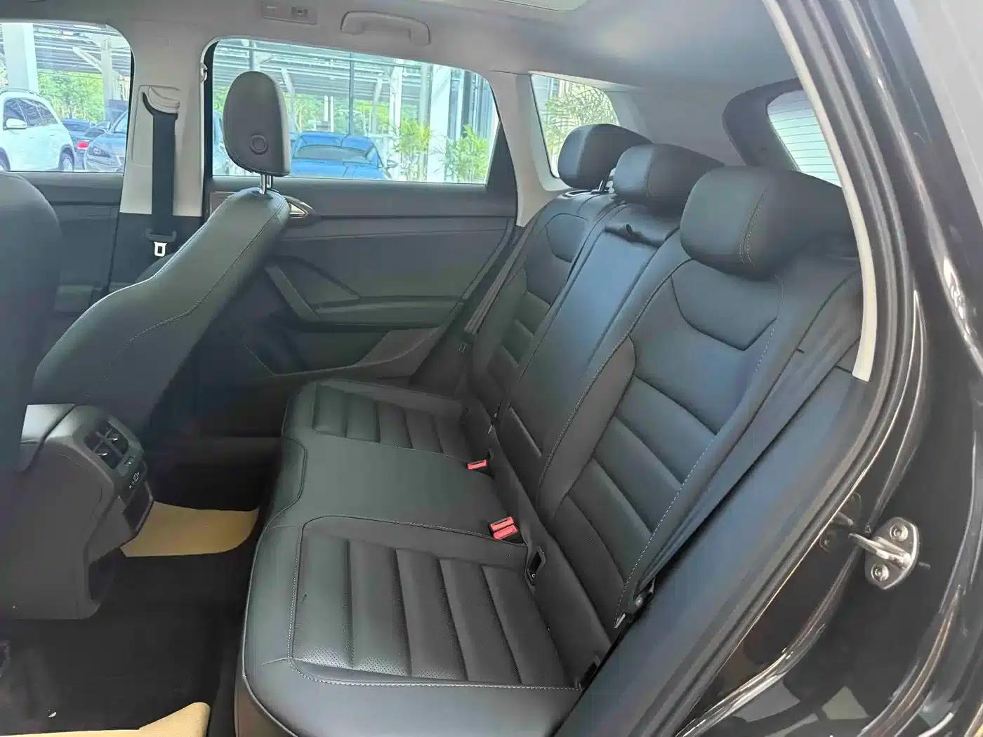 Tharu 2022 280TSI 2WD Luxury Edition — миниатюра 16