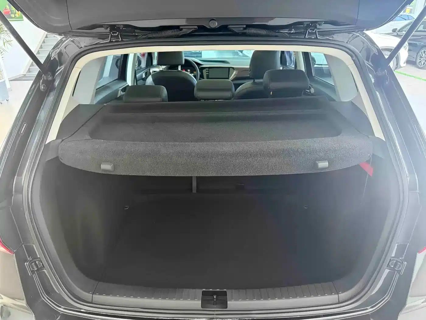 Tharu 2022 280TSI 2WD Luxury Edition — миниатюра 17
