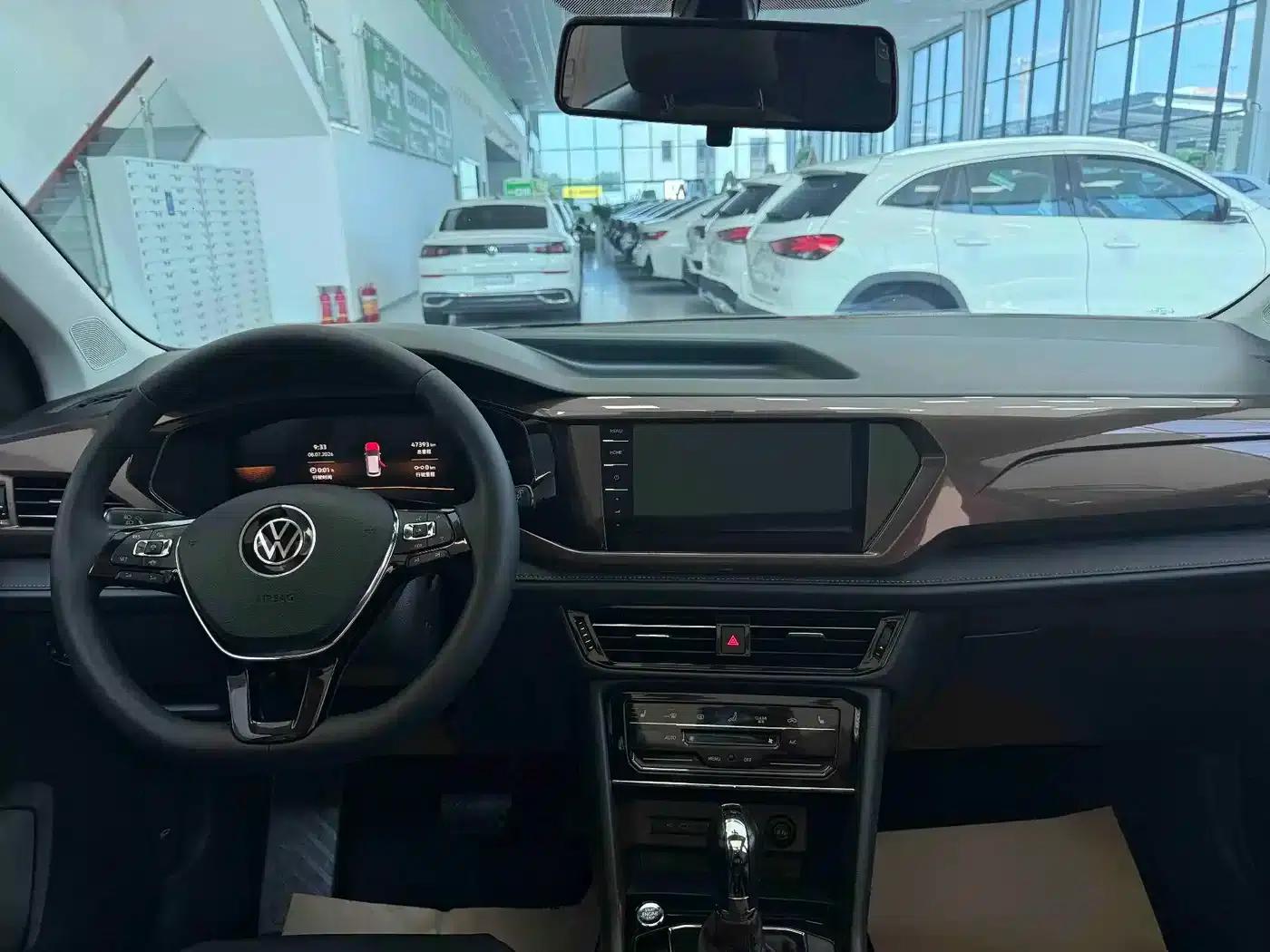 Tharu 2022 280TSI 2WD Luxury Edition — миниатюра 20