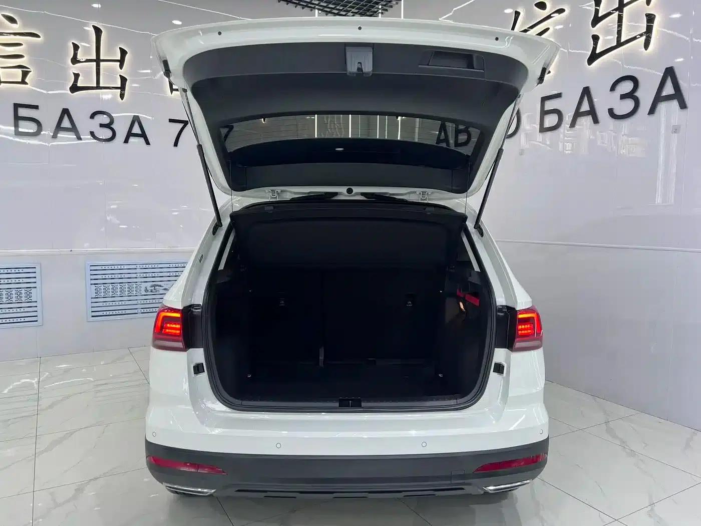 Tharu 2022 280TSI 2WD Luxury Edition — миниатюра 17