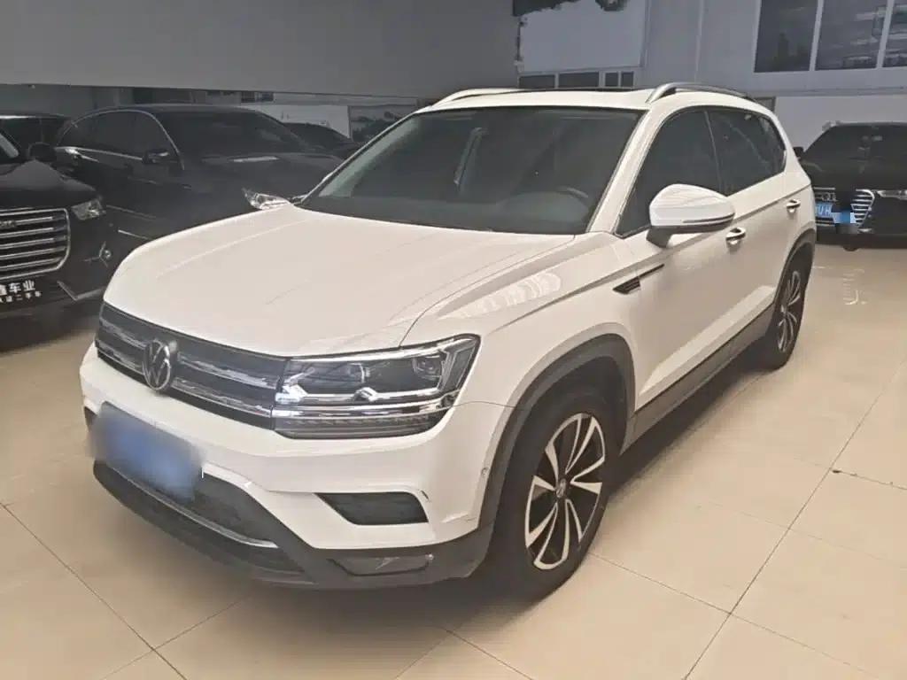 Tharu 2022 280TSI 2WD Luxury Edition — миниатюра 1
