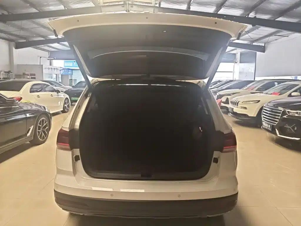Tharu 2022 280TSI 2WD Luxury Edition — миниатюра 19