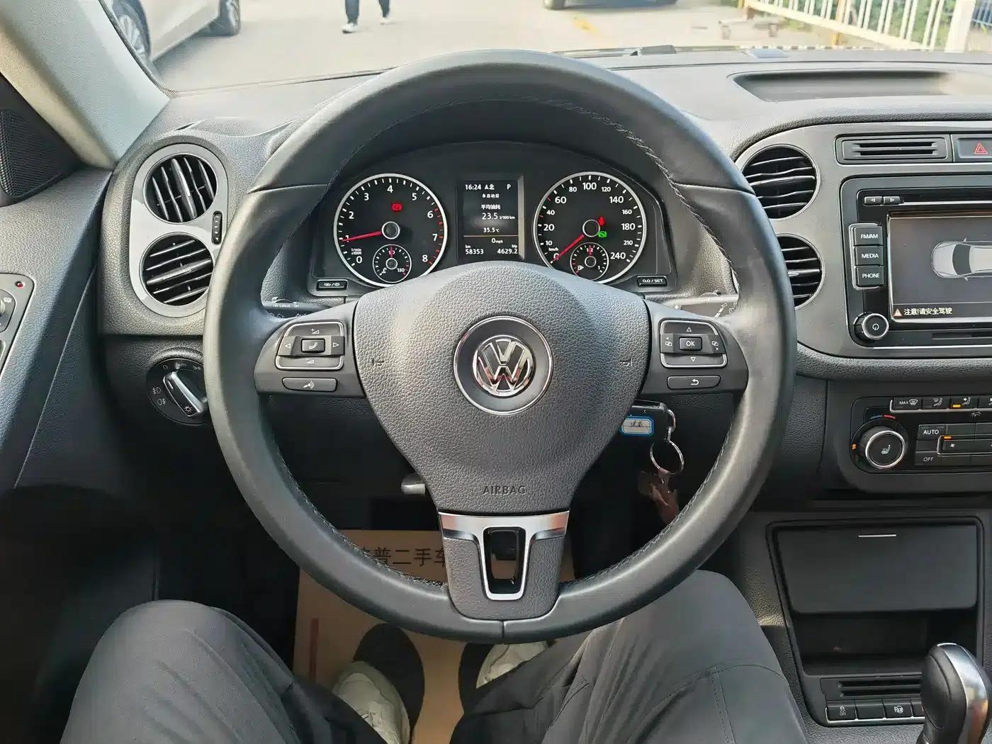 2015 Tiguan 2.0TSI Comfort Edition — миниатюра 5