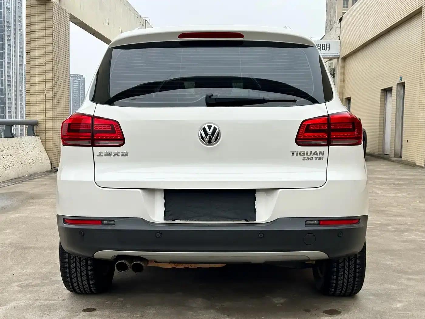 2015 Volkswagen Tiguan 2.0TSI Automatic 4WD Luxury Edition — миниатюра 6