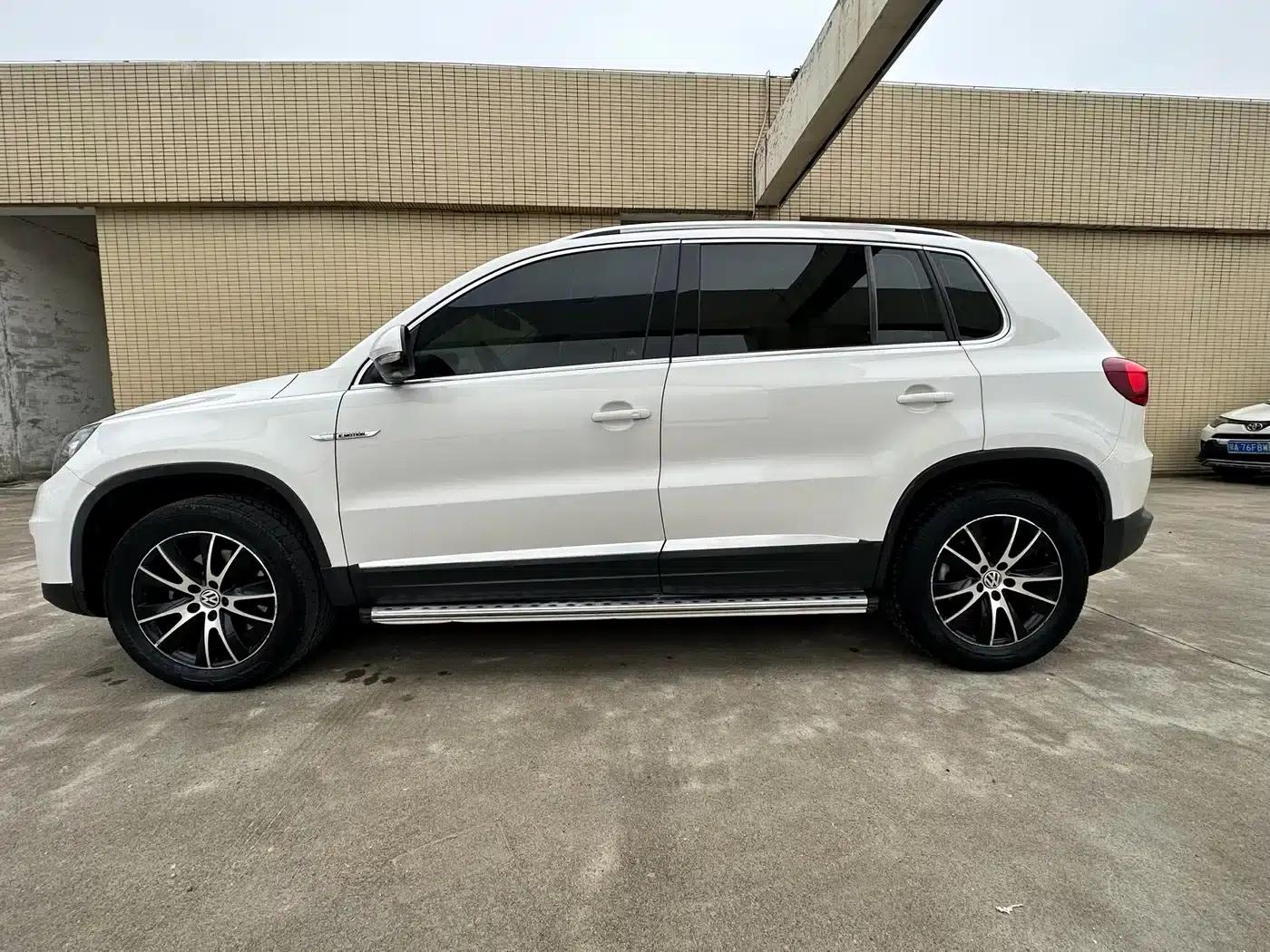 2015 Volkswagen Tiguan 2.0TSI Automatic 4WD Luxury Edition — миниатюра 8