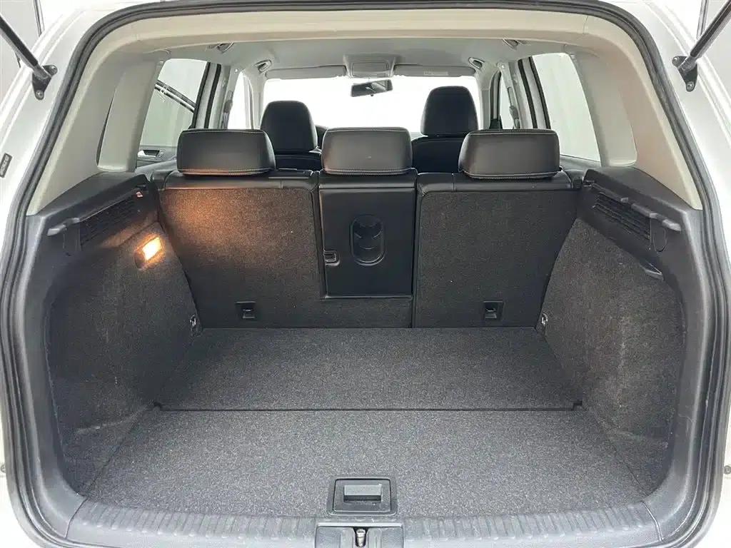 Tiguan 2016 280TSI Automatic 2WD Silk Road Fashion Edition — миниатюра 9