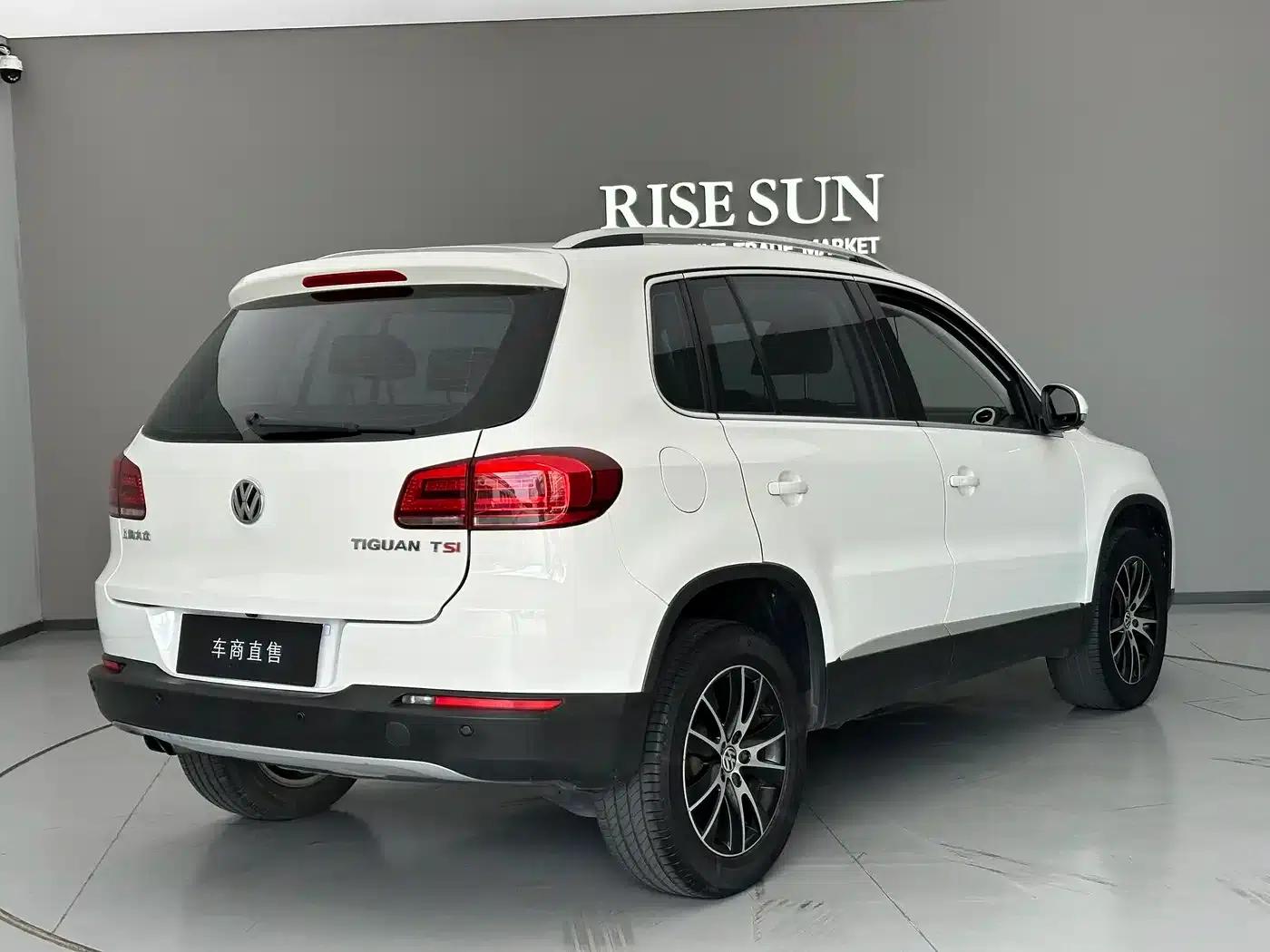 Tiguan 2015 1.8TSI Automatic 2WD Luxury — миниатюра 6