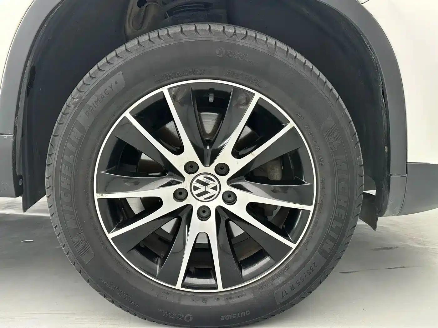 Tiguan 2015 1.8TSI Automatic 2WD Luxury — миниатюра 8