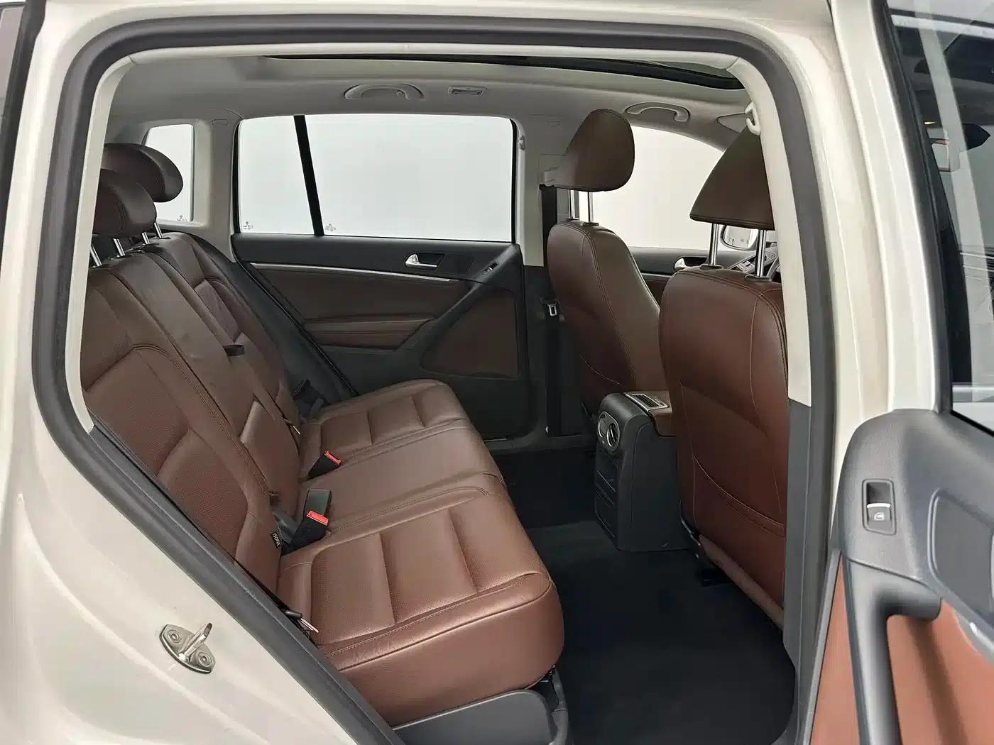 Tiguan 2015 1.8TSI Automatic 2WD Luxury — миниатюра 10