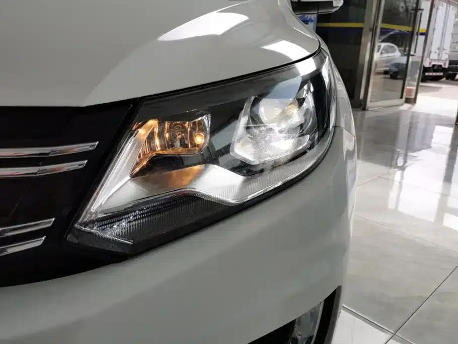 Tiguan 2016 300TSI Automatic 2WD Luxury Edition — миниатюра 5