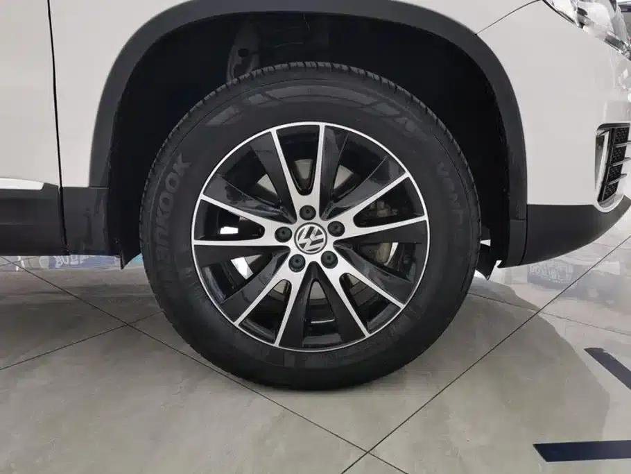 Tiguan 2016 300TSI Automatic 2WD Luxury Edition — миниатюра 6