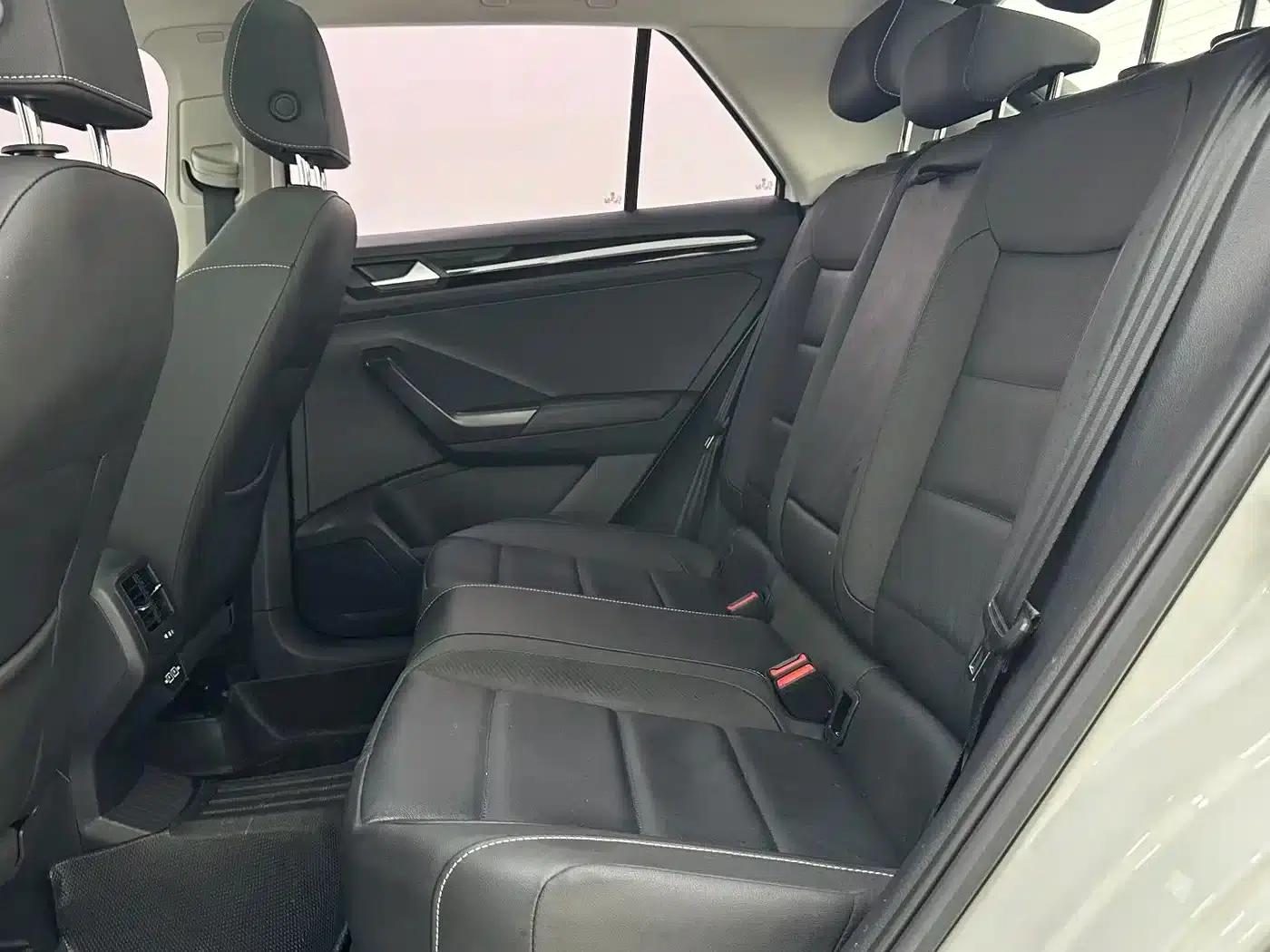 T-ROC 2021 Facelift 280TSI DSG 2WD Comfort Smart Connect Edition — миниатюра 8
