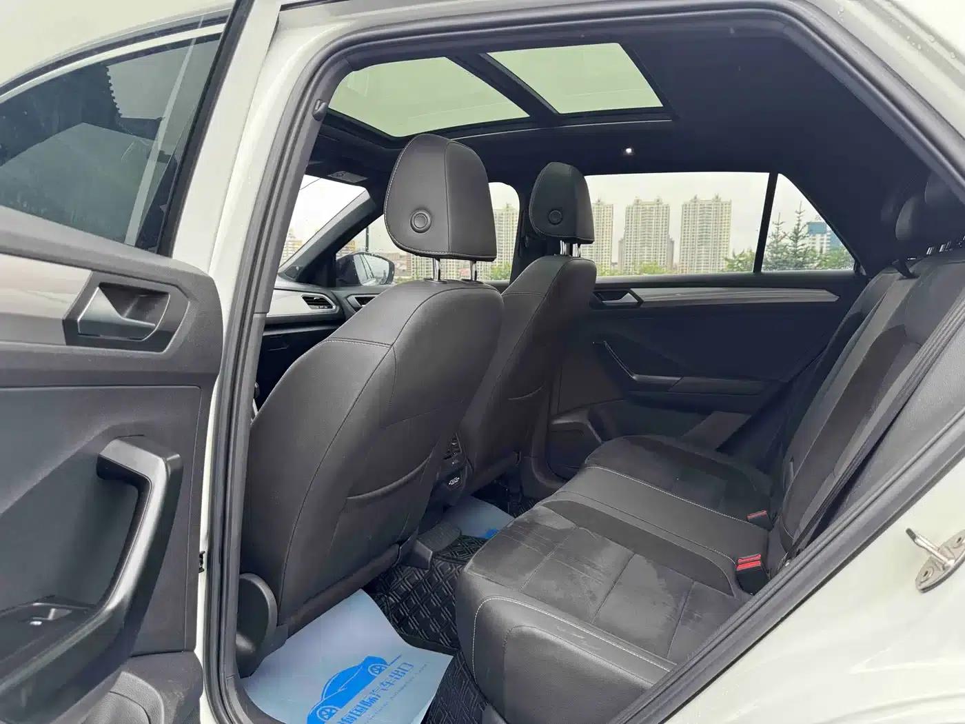 2021 T-ROC 280TSI DSG 2WD R-Line Pro Smart Edition — миниатюра 8