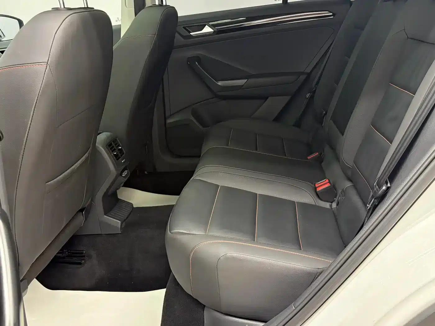T-ROC 2021 280TSI DSG 2WD Comfort Intelligent Connectivity 30th Anniversary Edition — миниатюра 16