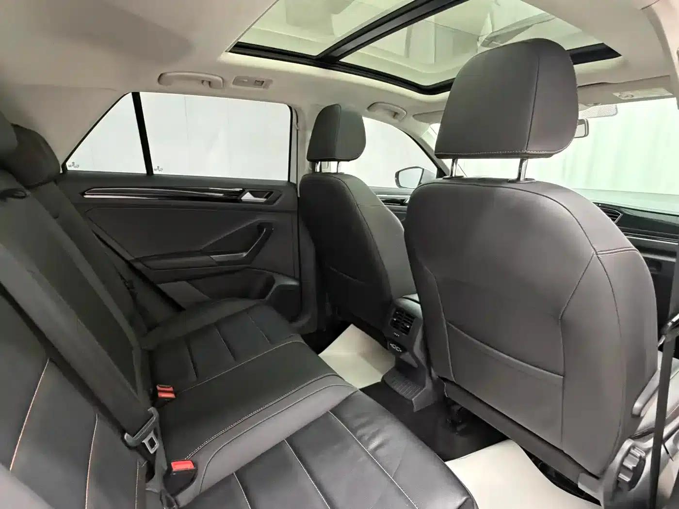 T-ROC 2021 280TSI DSG 2WD Comfort Intelligent Connectivity 30th Anniversary Edition — миниатюра 20