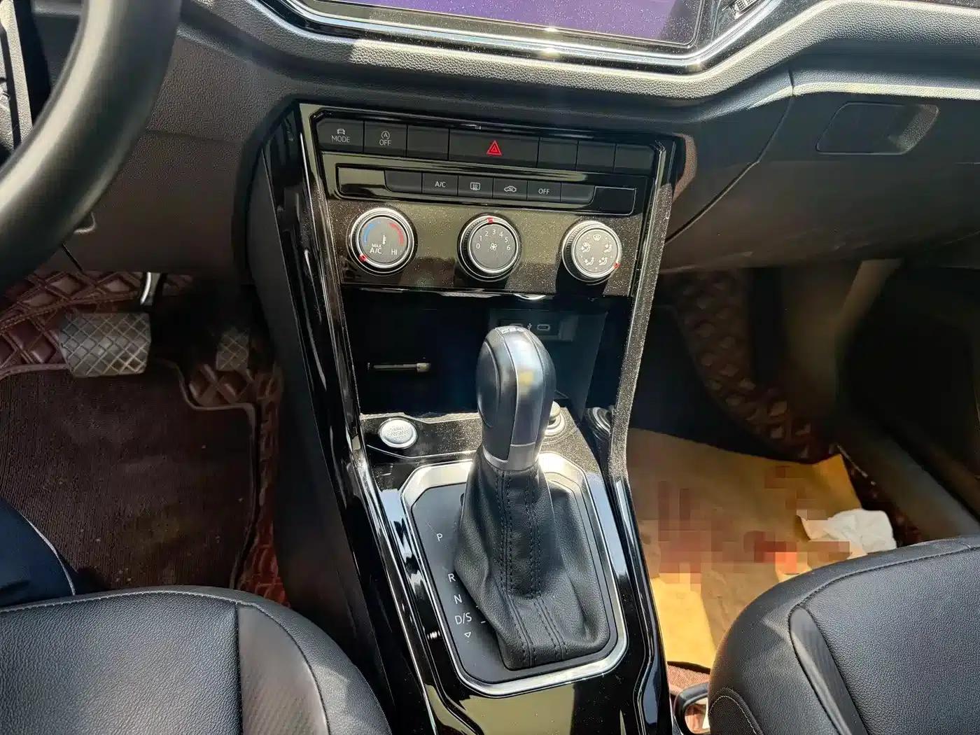 T-ROC 2021 Facelift 280TSI DSG 2WD Comfort Smart Connect Edition — миниатюра 14