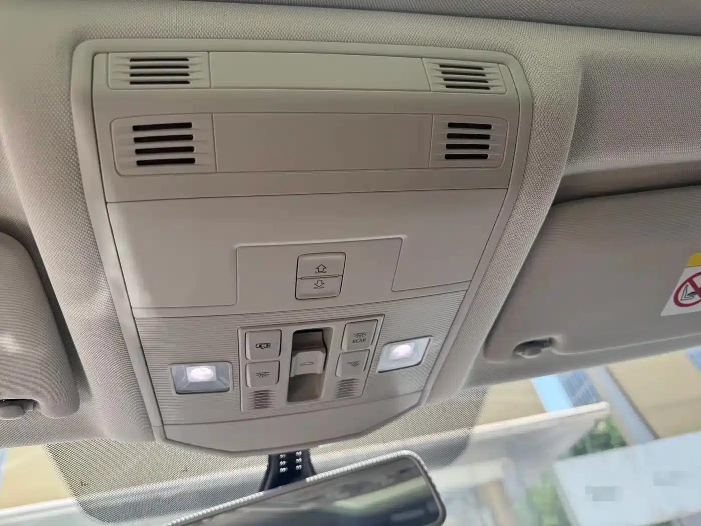 T-ROC 2021 Facelift 280TSI DSG 2WD Comfort Smart Connect Edition — миниатюра 18