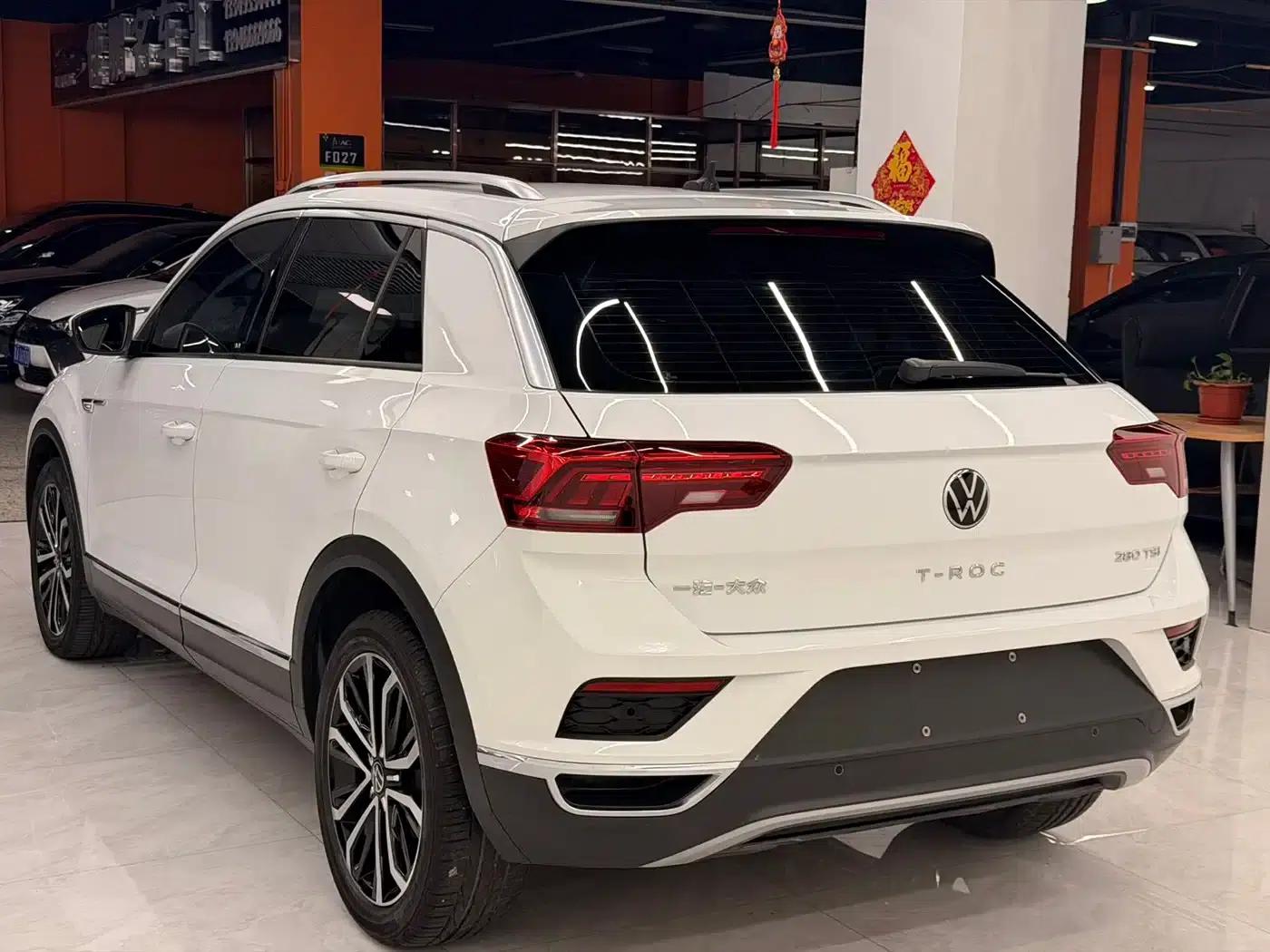 T-ROC 2021 280TSI DSG 2WD Luxury Intelligent Edition — миниатюра 4