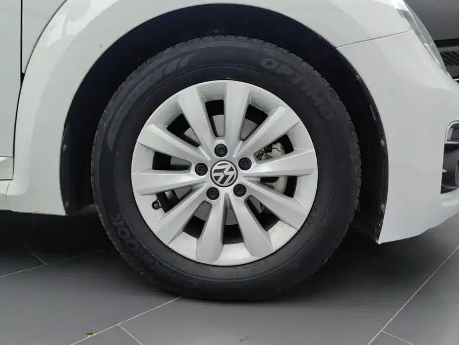 2018 Volkswagen Beetle 180TSI Comfortline — миниатюра 6