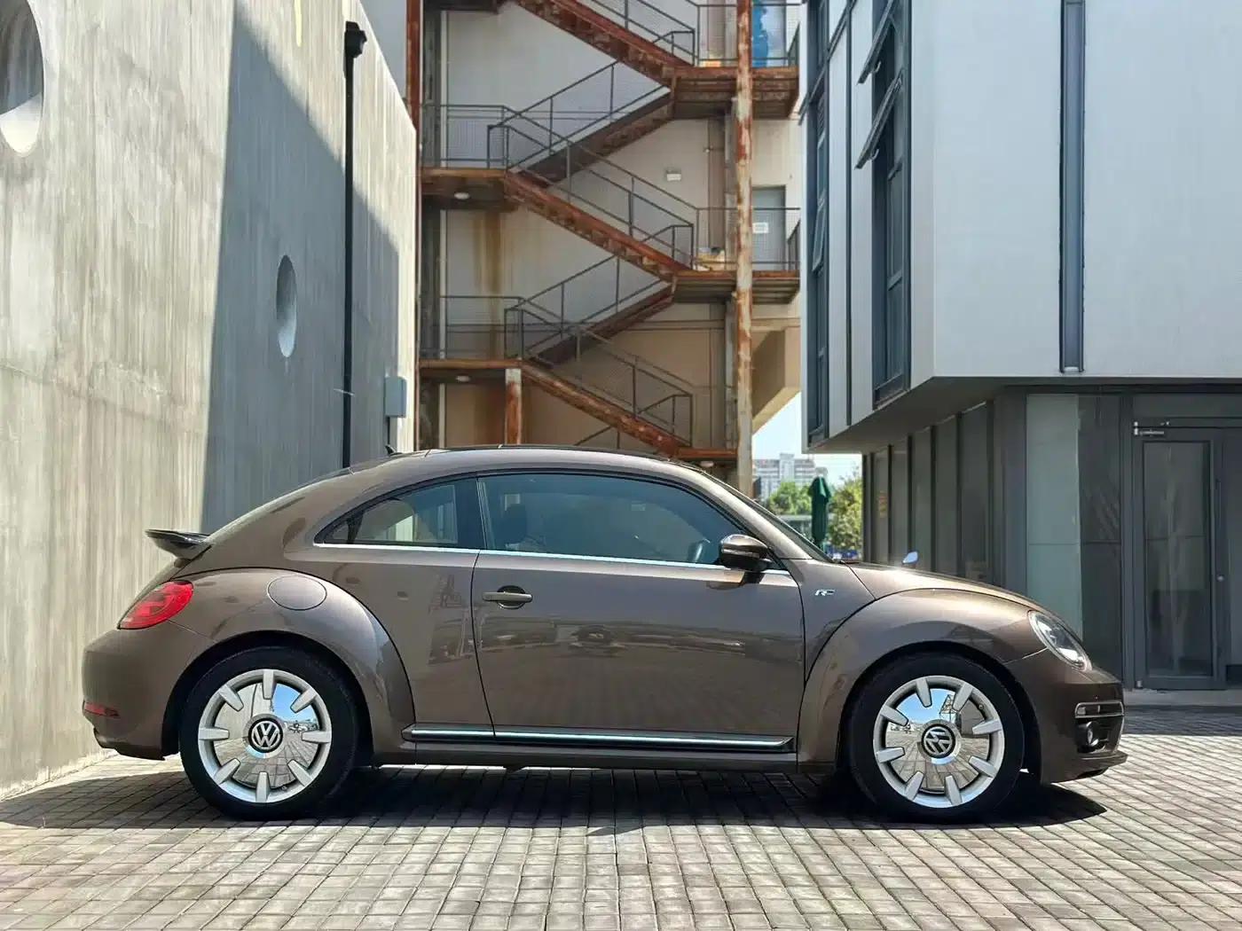2015 Volkswagen Beetle 380TSI — миниатюра 4