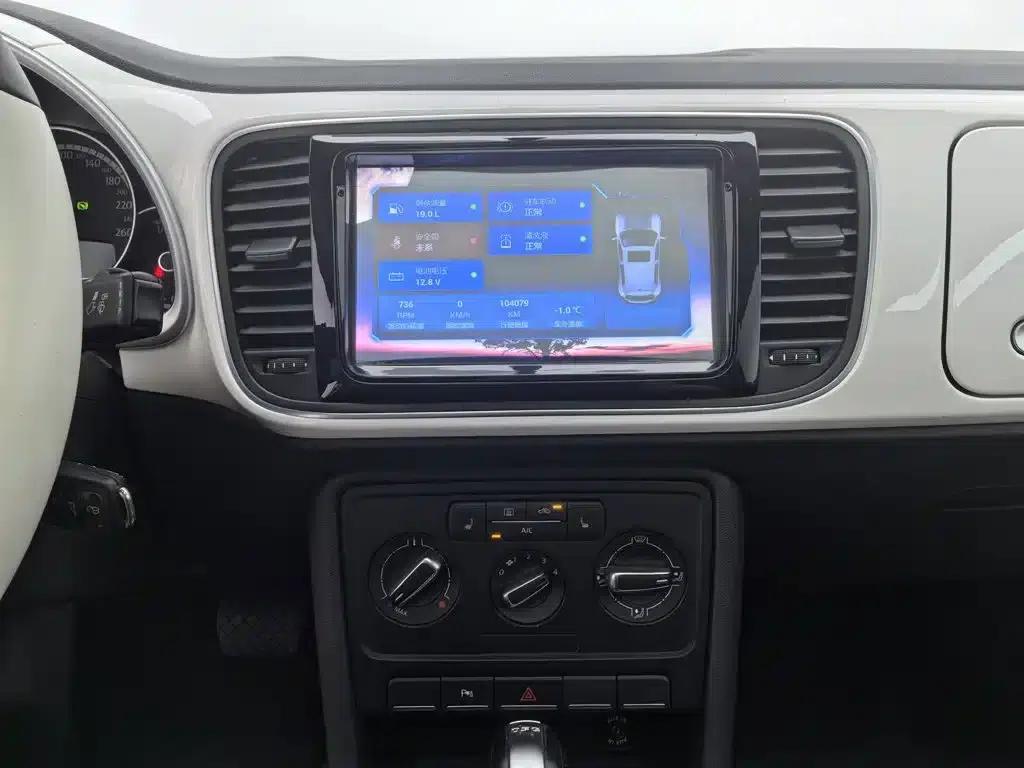 2014 Volkswagen Beetle 1.4TSI Comfort — миниатюра 12