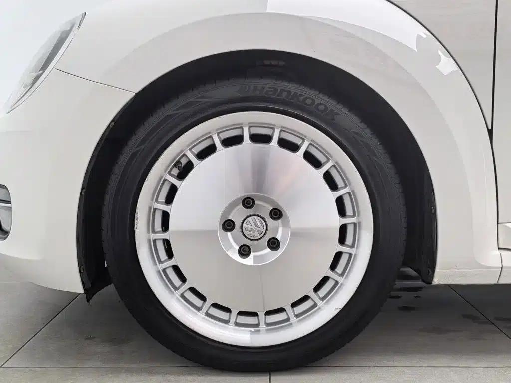 2014 Volkswagen Beetle 1.4TSI Comfort — миниатюра 17
