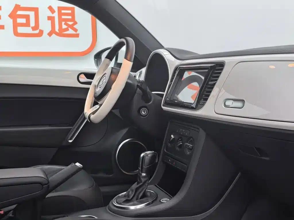 2014 Volkswagen Beetle 1.4TSI Comfort — миниатюра 22
