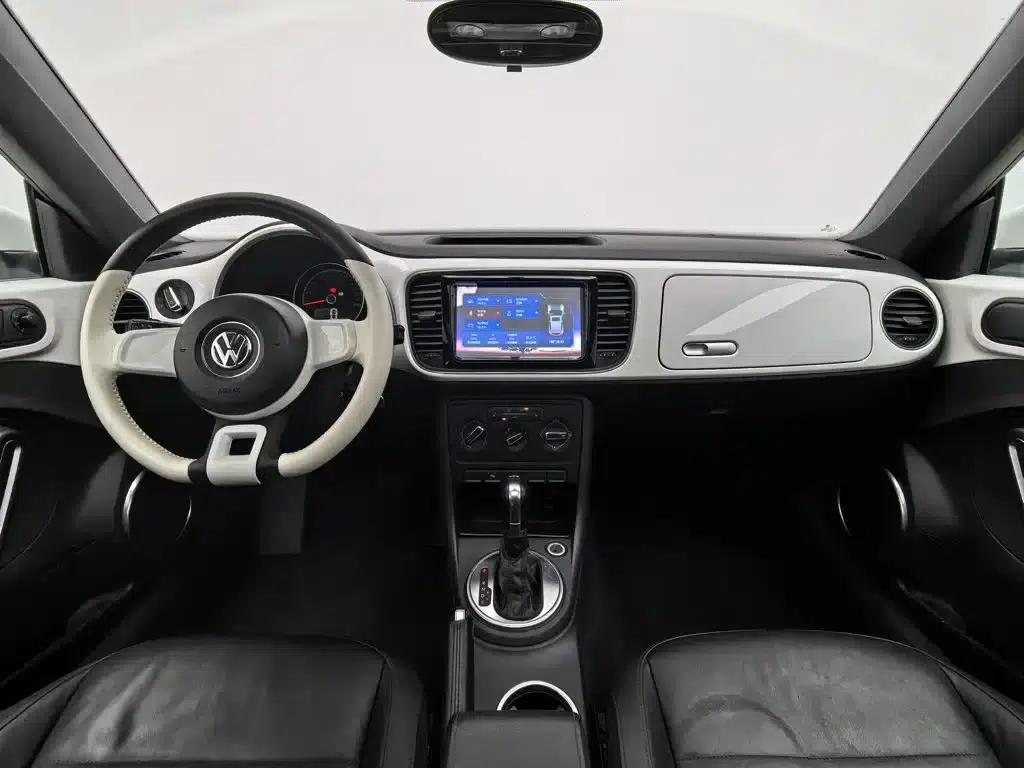 2014 Volkswagen Beetle 1.4TSI Comfort — миниатюра 5