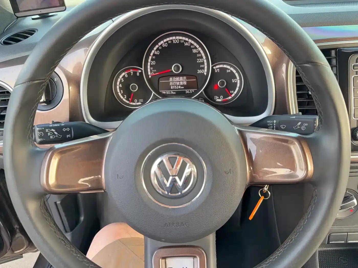 2014 Volkswagen Beetle 1.2TSI Fashion Edition — миниатюра 8