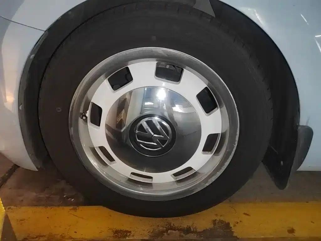 2015 Volkswagen Beetle 180TSI — миниатюра 23