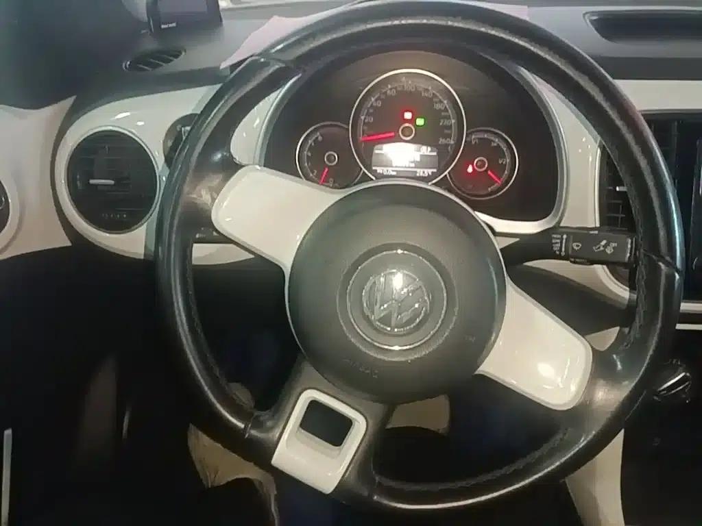 2017 Volkswagen Beetle 180TSI Comfort Edition — миниатюра 11
