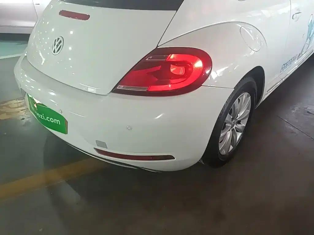 2017 Volkswagen Beetle 180TSI Comfort Edition — миниатюра 8