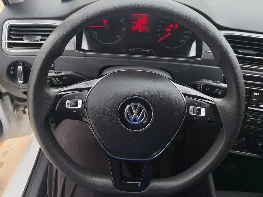 Santana 2016 1.6L Manual Deluxe Edition — миниатюра 15