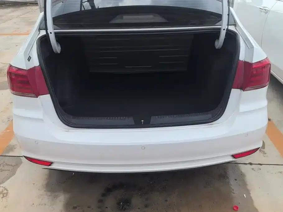 Santana 2016 1.6L Manual Deluxe Edition — миниатюра 4