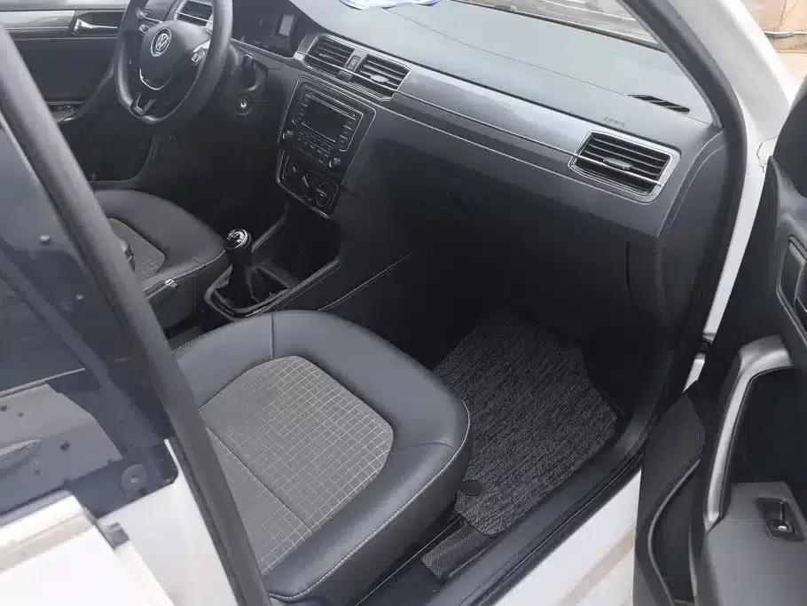 Santana 2016 1.6L Manual Deluxe Edition — миниатюра 8