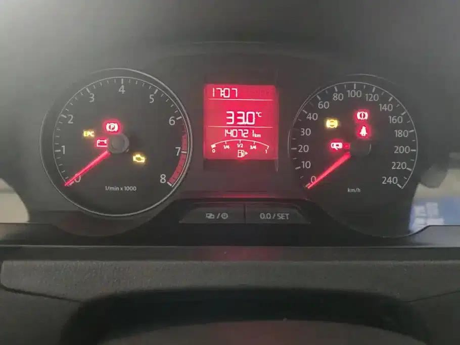 Santana 2013 1.6L Automatic Fashion Edition — миниатюра 14