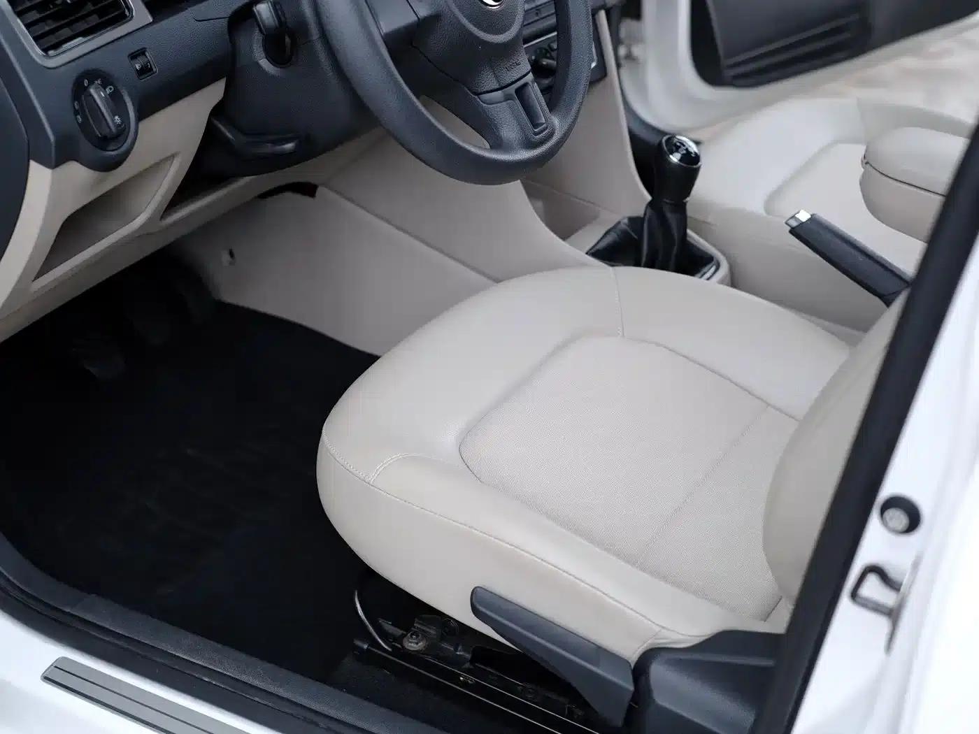 Santana 2013 1.6L Manual Comfort Edition — миниатюра 18
