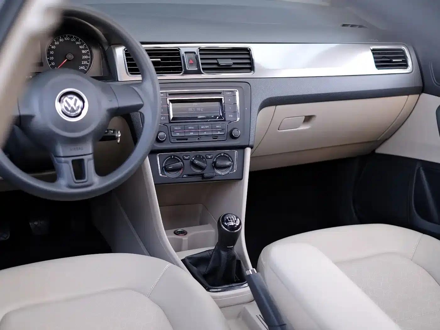 Santana 2013 1.6L Manual Comfort Edition — миниатюра 19