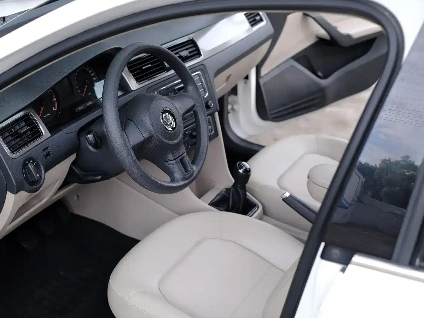 Santana 2013 1.6L Manual Comfort Edition — миниатюра 26