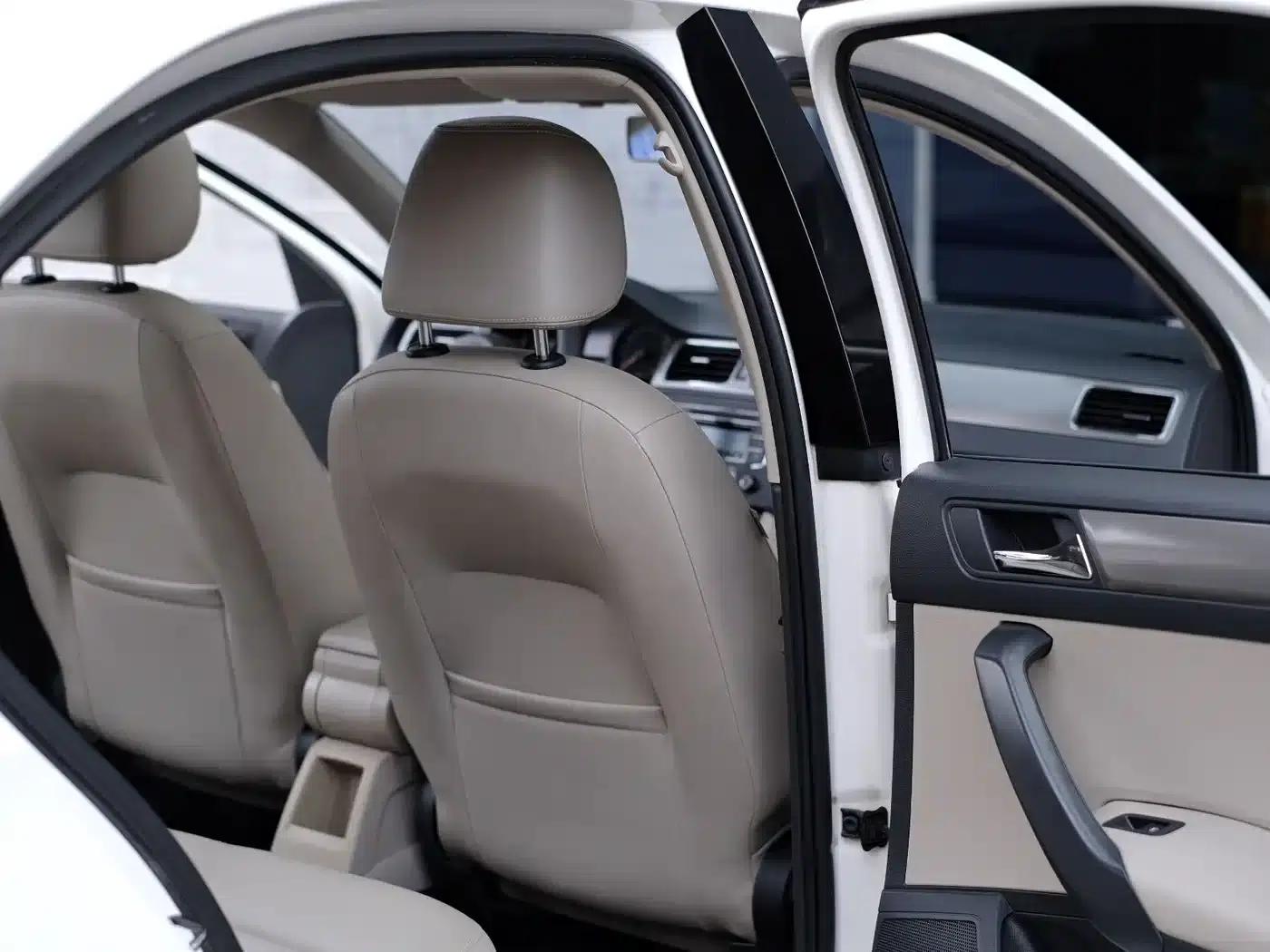 Santana 2013 1.6L Manual Comfort Edition — миниатюра 27