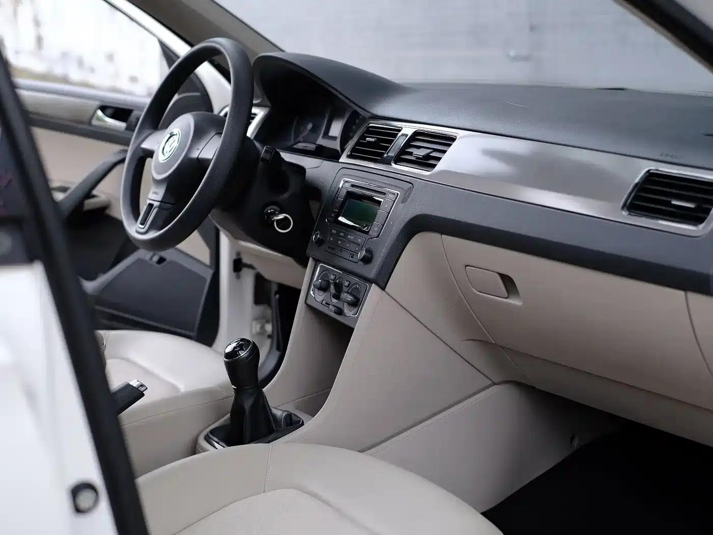 Santana 2013 1.6L Manual Comfort Edition — миниатюра 30