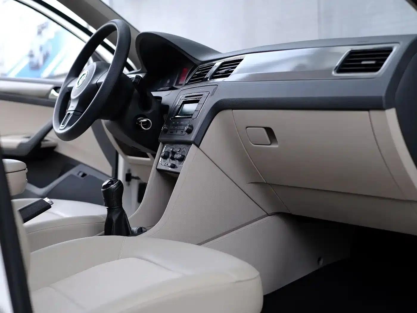 Santana 2013 1.6L Manual Comfort Edition — миниатюра 40