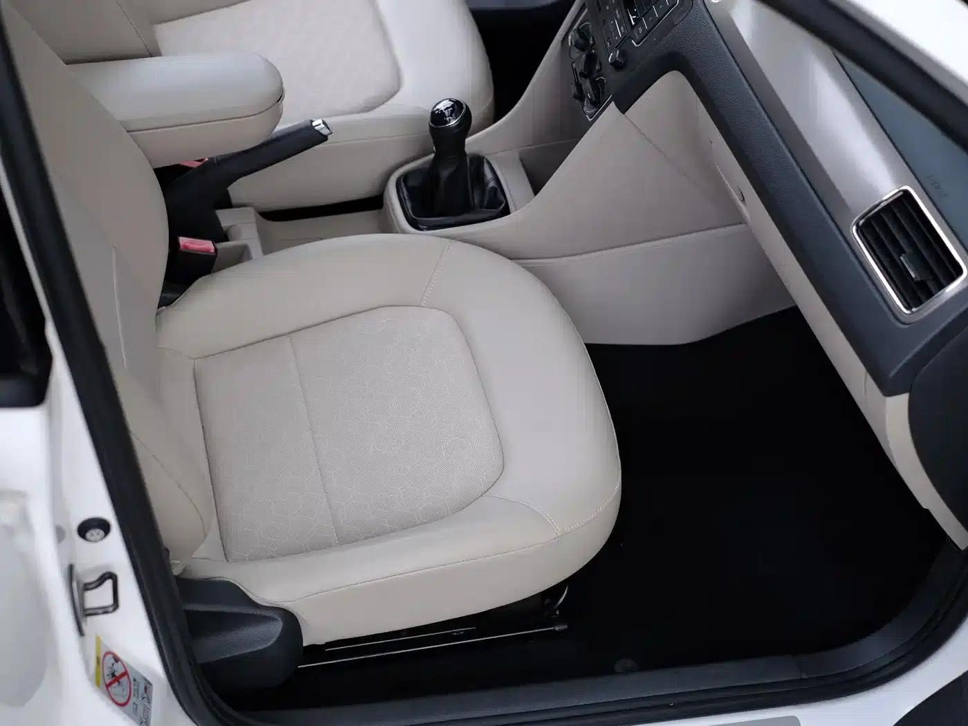 Santana 2013 1.6L Manual Comfort Edition — миниатюра 41