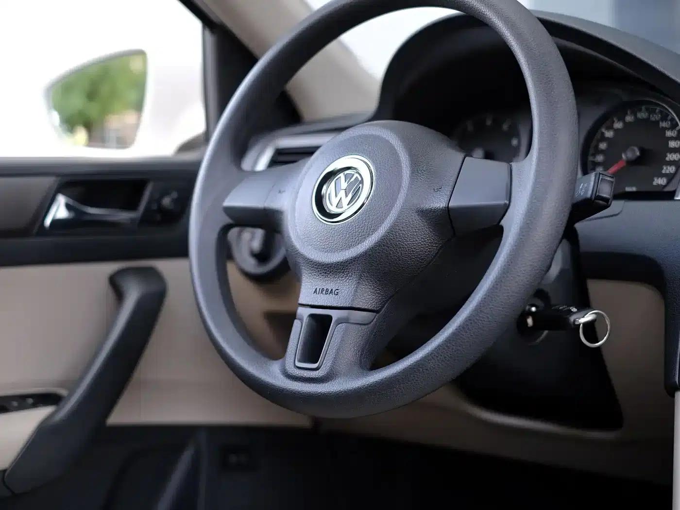 Santana 2013 1.6L Manual Comfort Edition — миниатюра 42