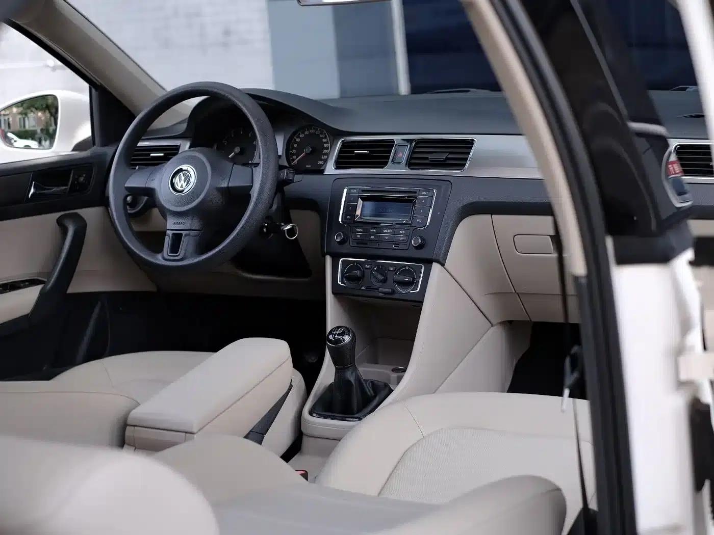 Santana 2013 1.6L Manual Comfort Edition — миниатюра 46