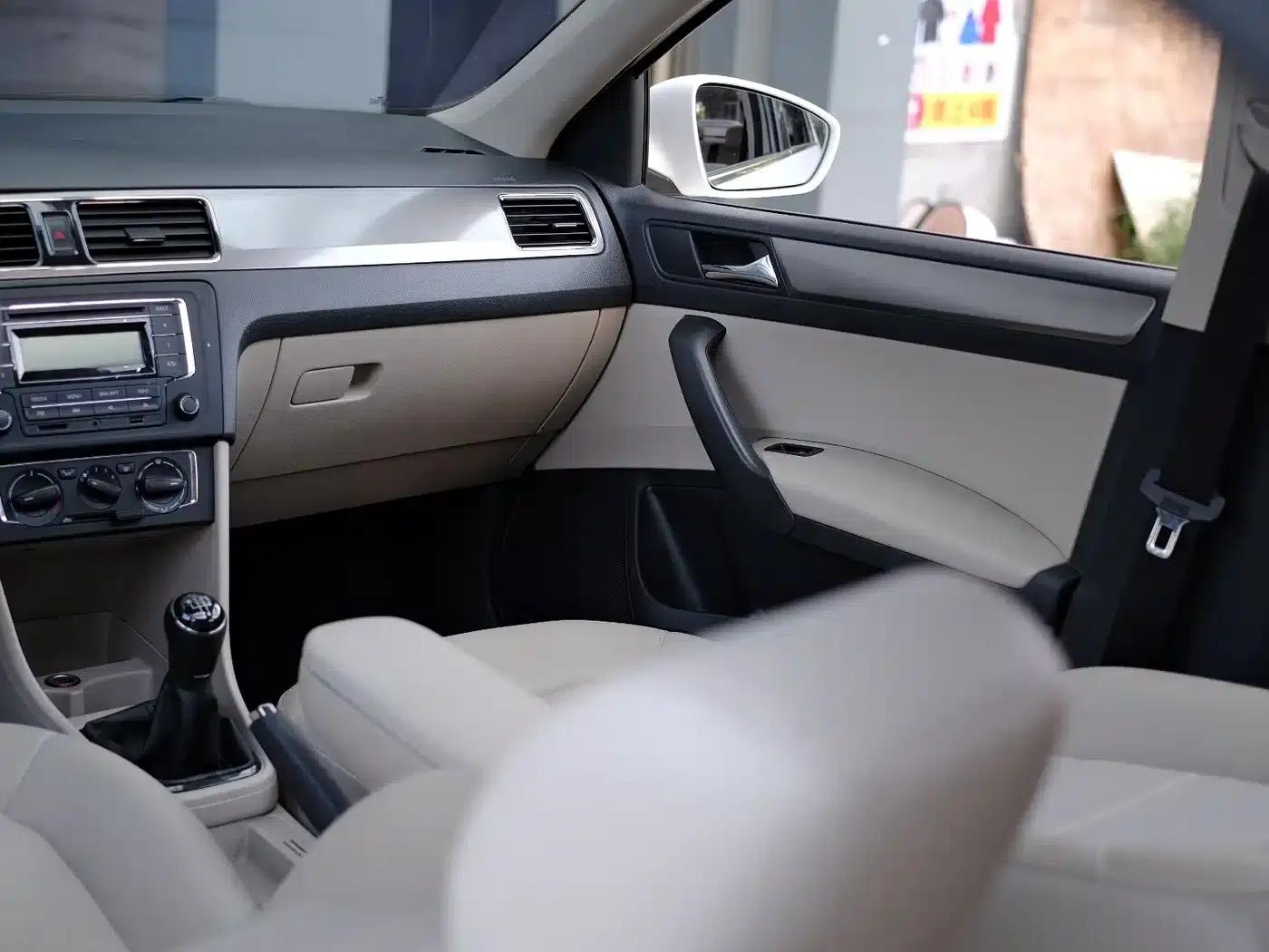 Santana 2013 1.6L Manual Comfort Edition — миниатюра 58