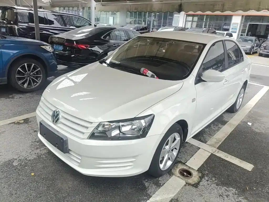 Santana 2015 1.6L Manual Fashion Edition — миниатюра 2