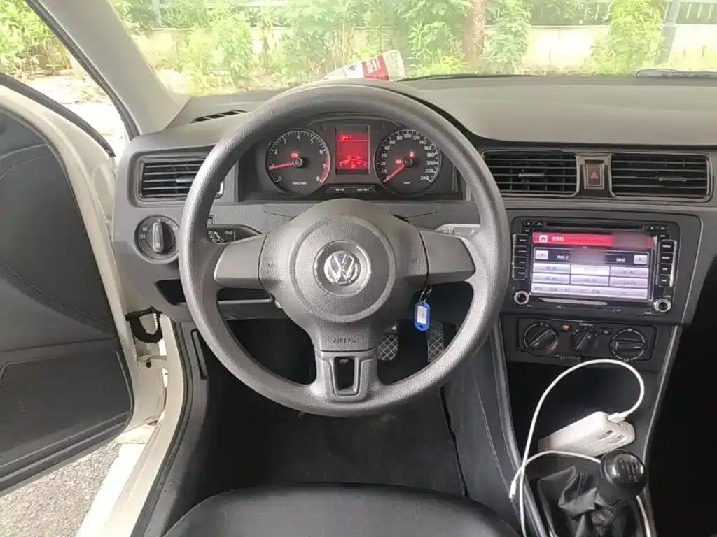 Santana 2015 1.6L Manual Fashion Edition — миниатюра 11