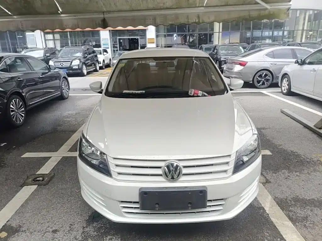 Santana 2015 1.6L Manual Fashion Edition — миниатюра 3