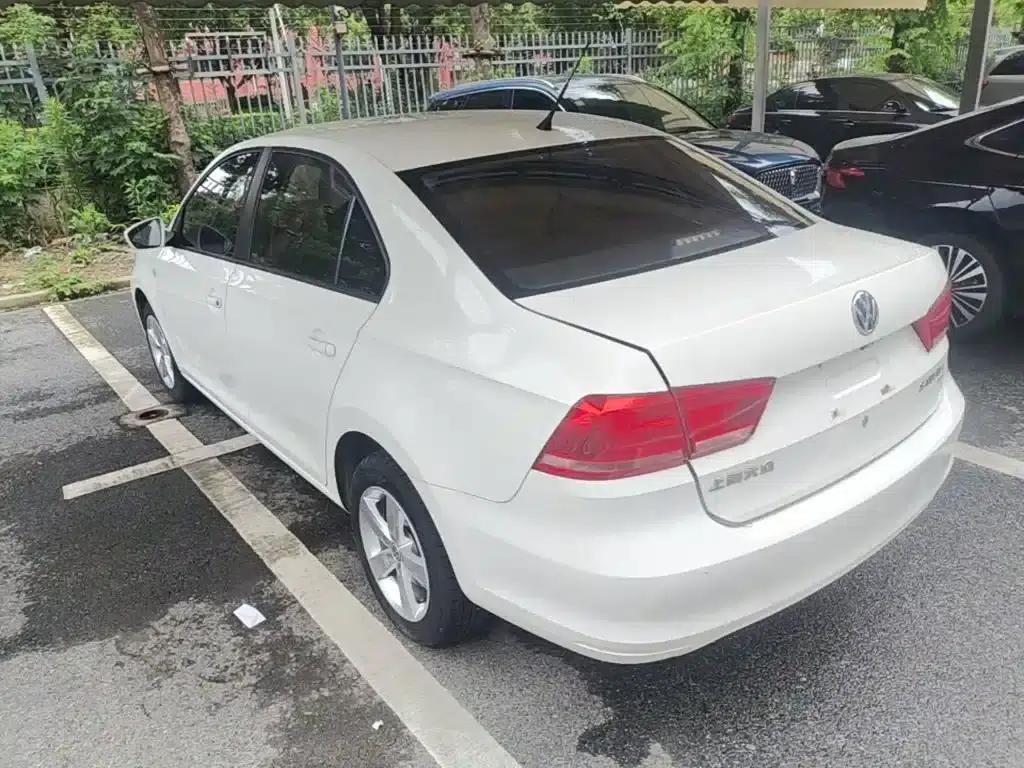 Santana 2015 1.6L Manual Fashion Edition — миниатюра 5